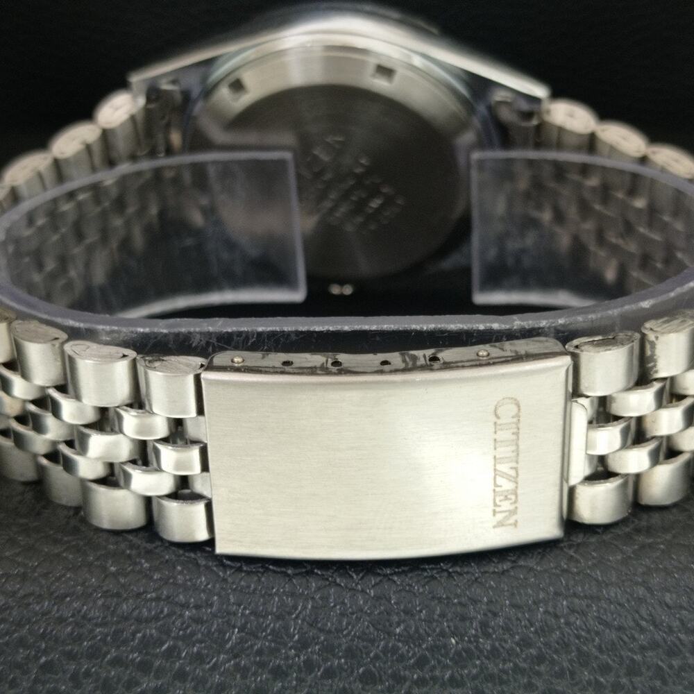 Vintage 1976 Citizen Automatic Mens Silver Watch W/daydate & Blue accents - Picture 2 of 10